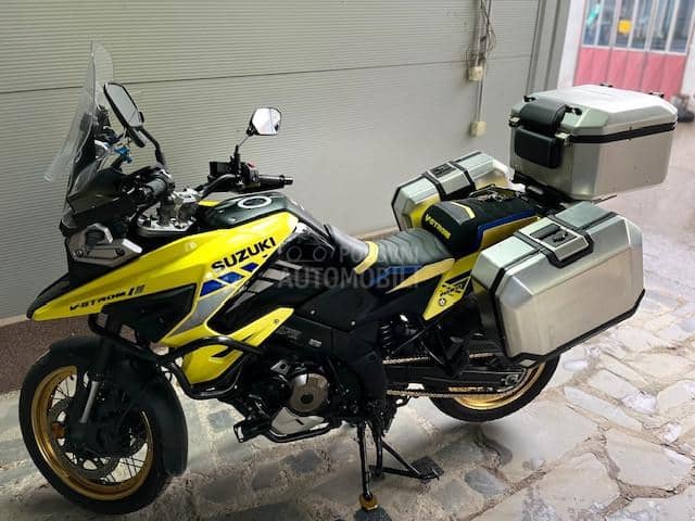 Suzuki V STROM 1050 XT