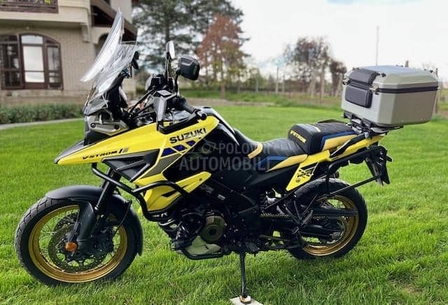 Suzuki V STROM 1050 XT