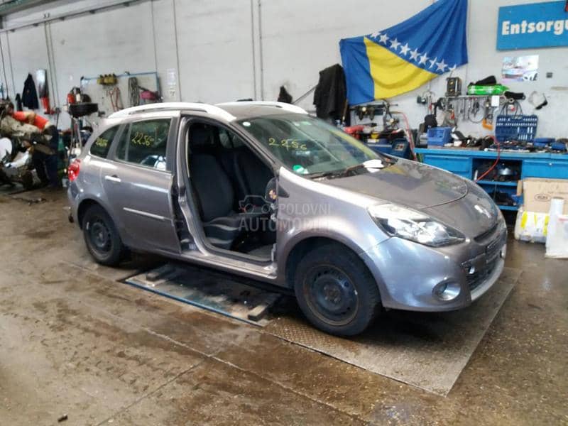 Renault Clio 2009 -  kompletan auto u delovima