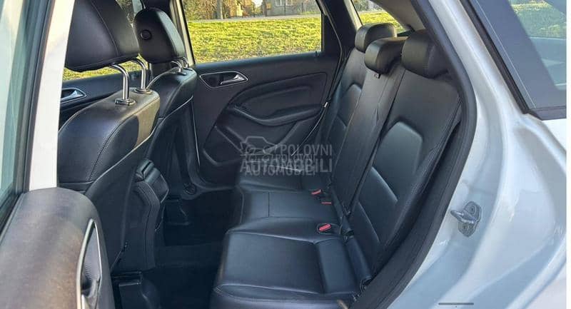 Mercedes Benz B 180 autommaa