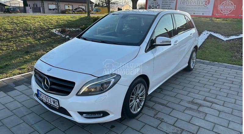 Mercedes Benz B 180 autommaa