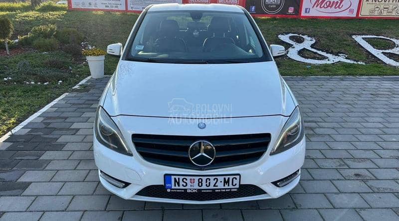 Mercedes Benz B 180 autommaa