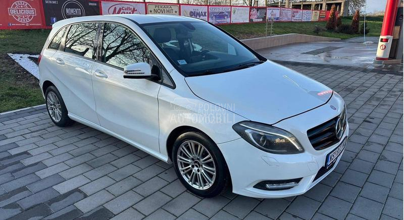 Mercedes Benz B 180 autommaa