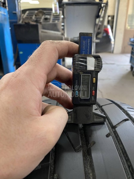 Hankook 225/55 R17 Letnja