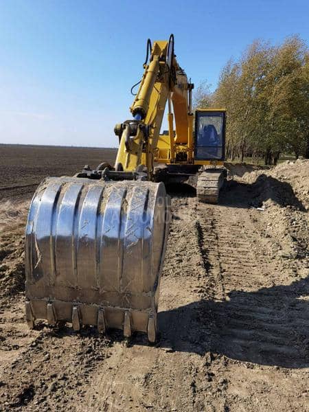 Komatsu PC210 5k