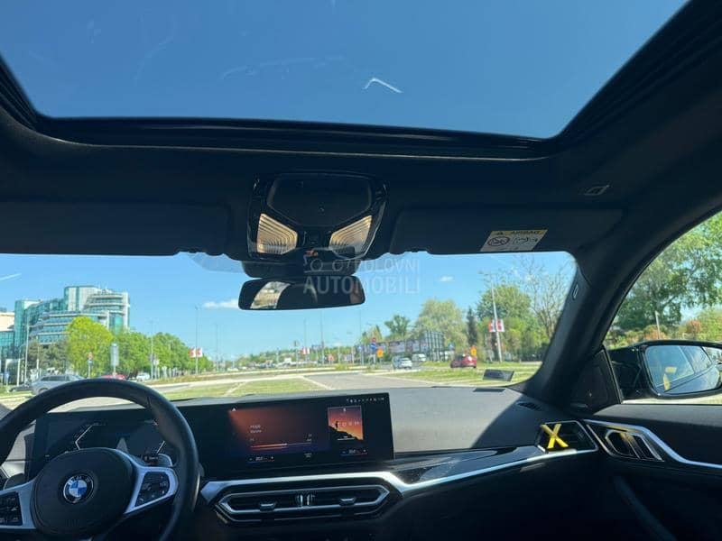 BMW M440i 