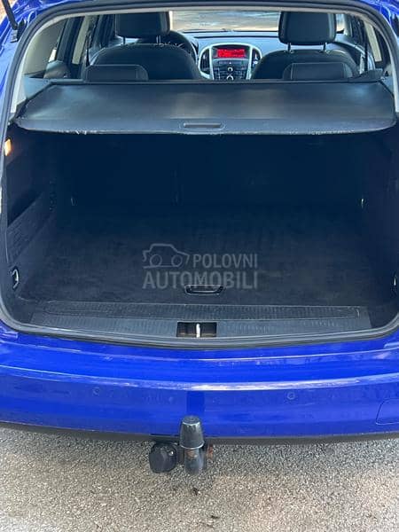 Opel Astra J 1.7 CDTI Švajcarac