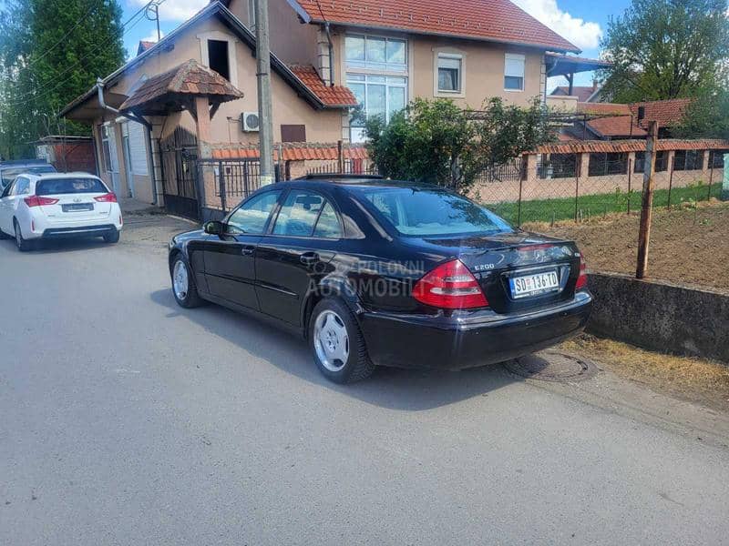 Mercedes Benz E 200 Z A M E N A