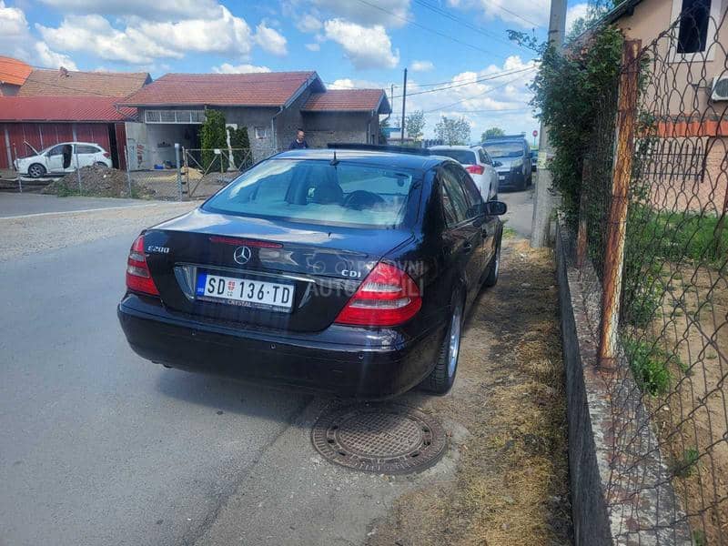 Mercedes Benz E 200 Z A M E N A
