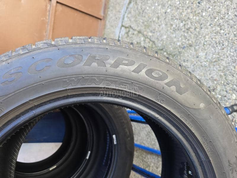 Pirelli 235/60 R18 Zimska