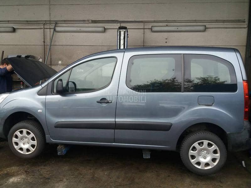 Peugeot Partner 2009 -  kompletan auto u delovima