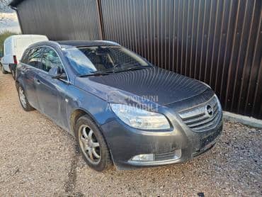 Opel Insignia automa -  kompletan auto u delovima