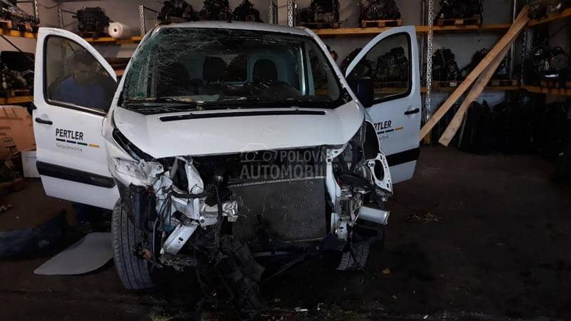Peugeot Expert 2013 -  kompletan auto u delovima