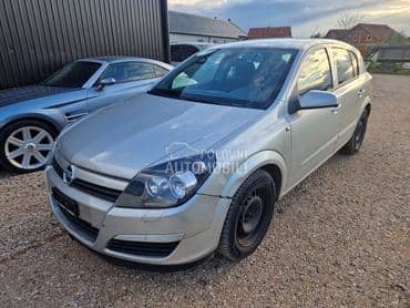 Opel Astra H 1.6 -  kompletan auto u delovima