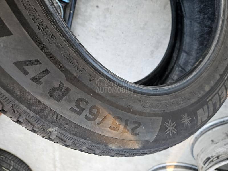 Michelin 215/65 R17 Zimska