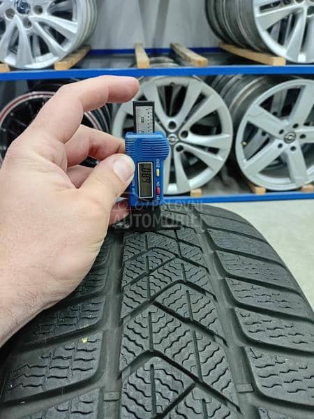 Pirelli 225/45 R18 Zimska