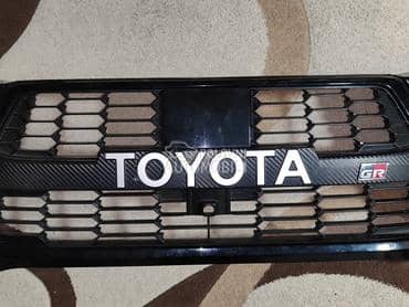 Maska za Toyota Hilux od 2020. do 2025. god.