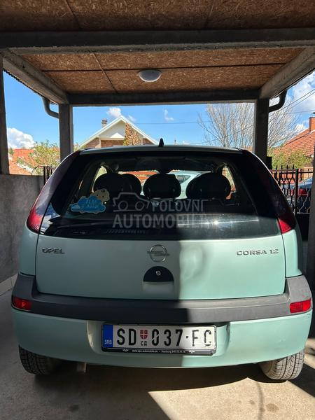 Opel Corsa C 1.2b 4 klipa