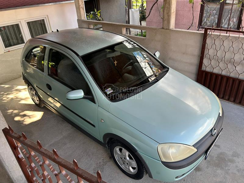 Opel Corsa C 1.2b 4 klipa