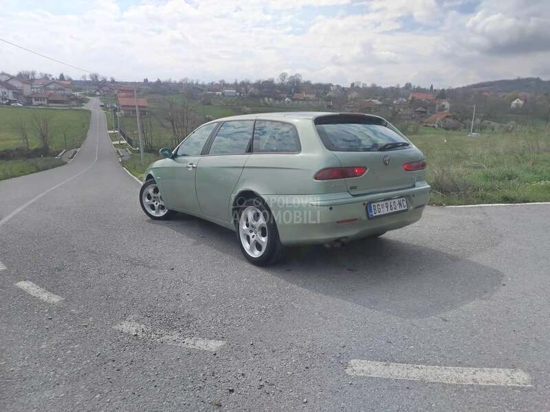 Alfa Romeo 156 