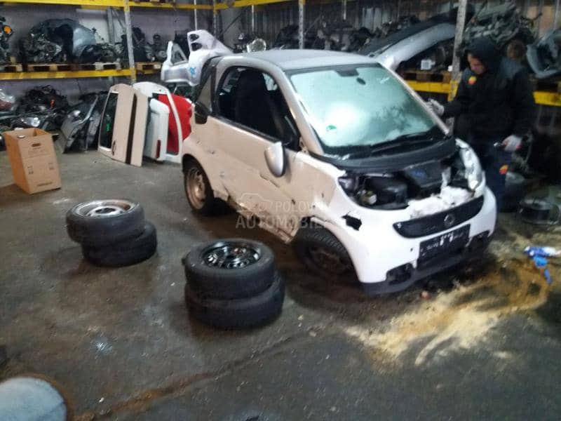 Smart ForTwo 2012 -  kompletan auto u delovima
