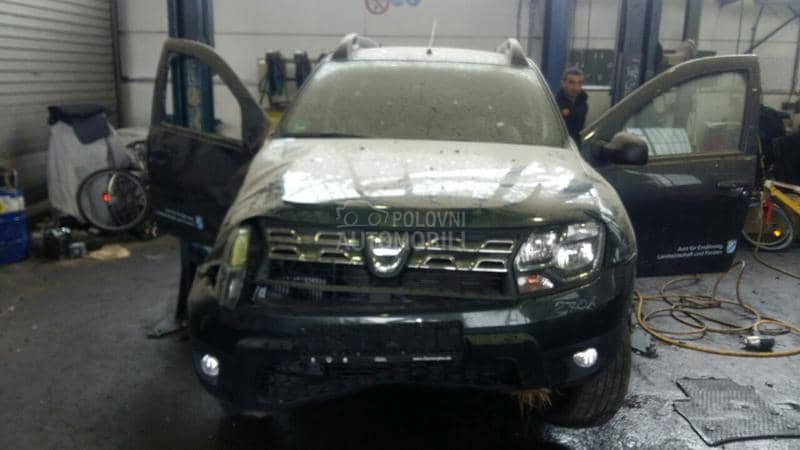 Dacia Duster 2005 -  kompletan auto u delovima