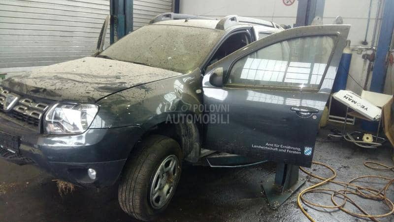Dacia Duster 2005 -  kompletan auto u delovima