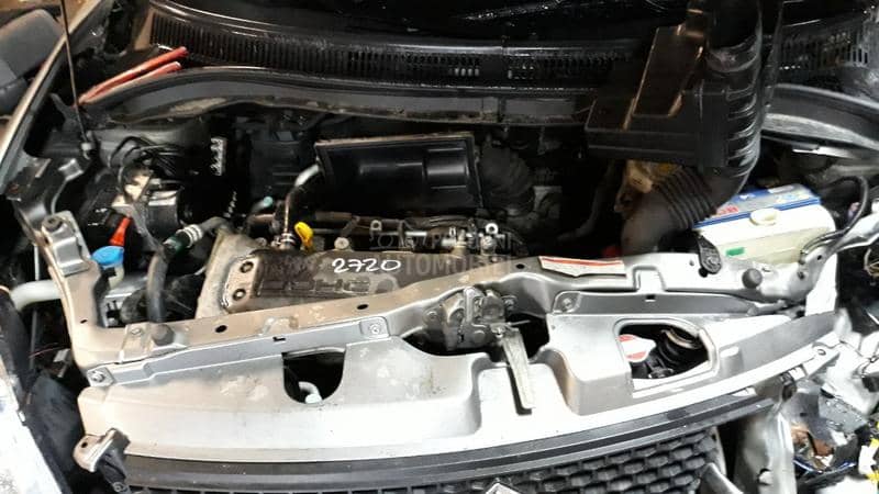 Suzuki Swift 2008 -  kompletan auto u delovima