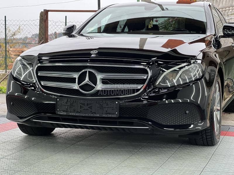 Mercedes Benz E 200 