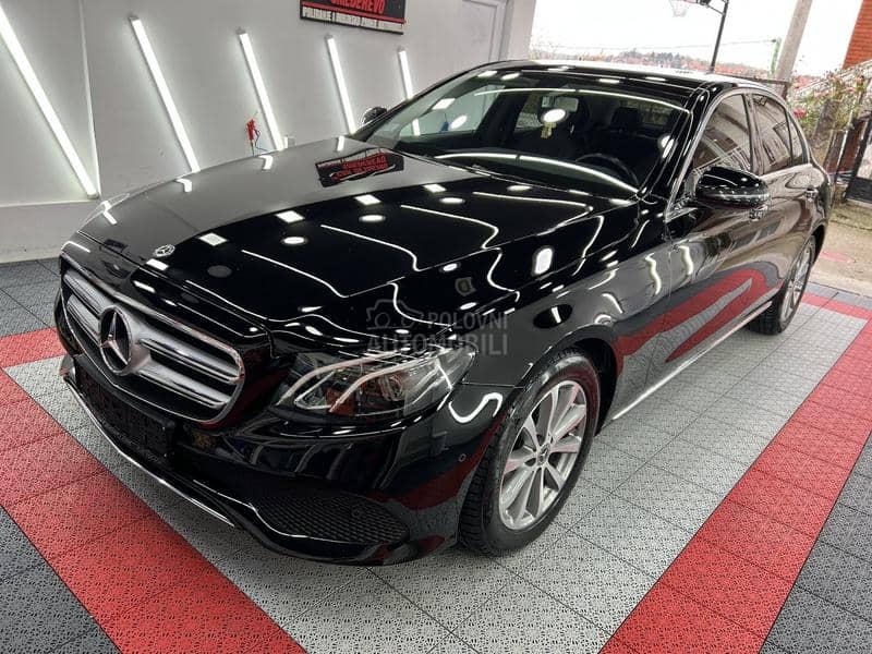 Mercedes Benz E 200 
