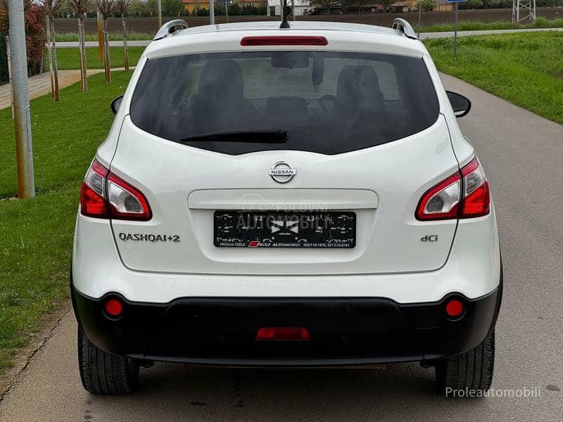 Nissan Qashqai + 2 2.0 dci 7 sedista