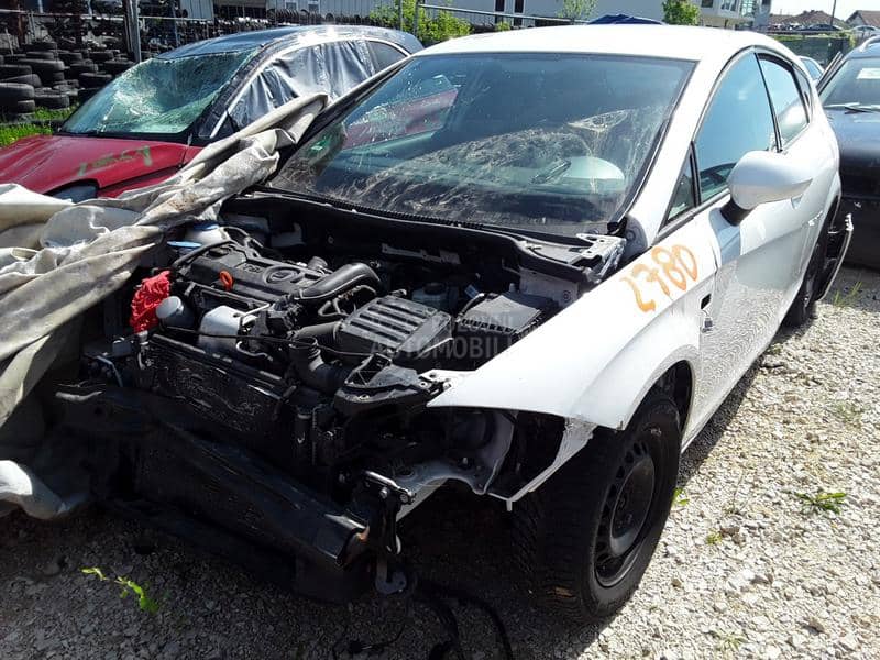 Seat Leon 2012 -  kompletan auto u delovima