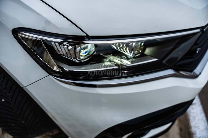 Volkswagen T-Roc R - 240HP