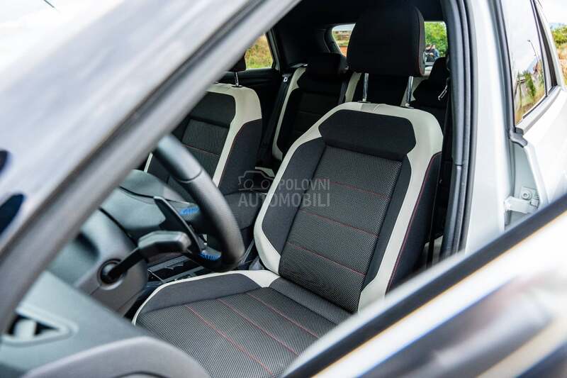 Volkswagen T-Roc R - 240HP