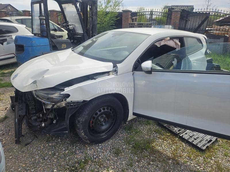 Volkswagen Scirocco 2010. god. -  kompletan auto u delovima