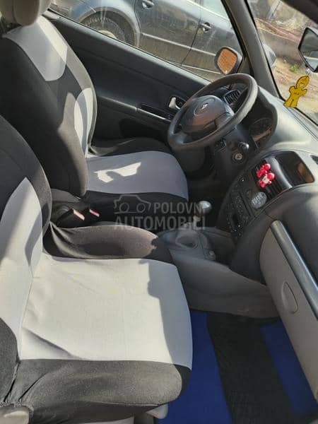 Renault Clio 1149
