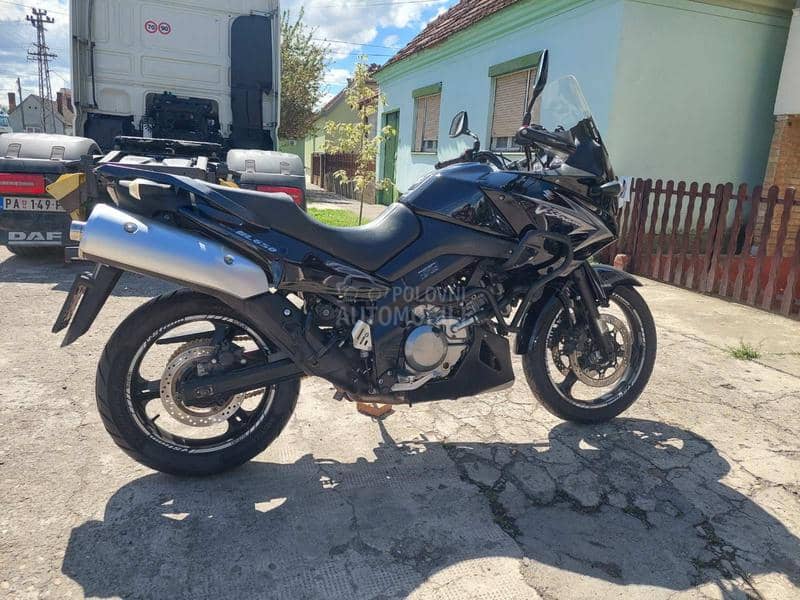 Suzuki v strom 650 dl