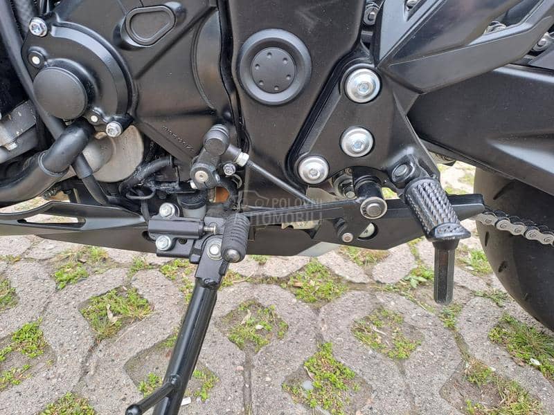 Suzuki gsxs 750