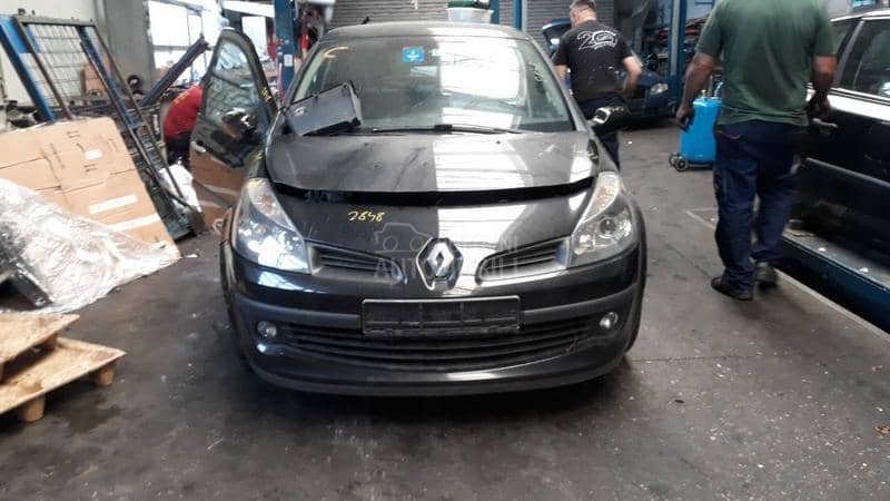 Renault Clio 2009 -  kompletan auto u delovima