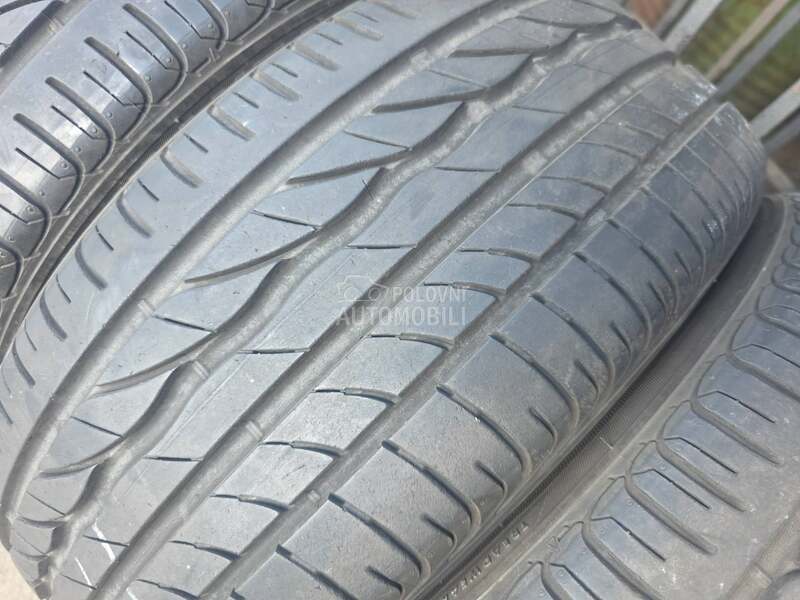 Dunlop 215/45 R16 Letnja