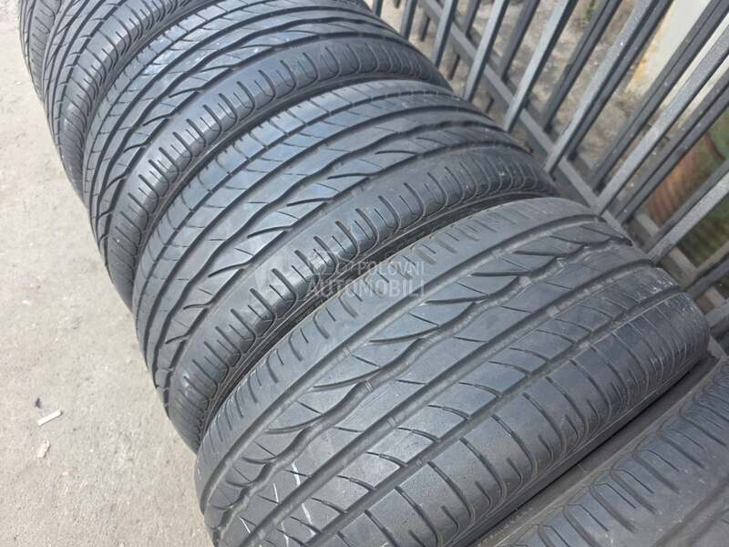 Dunlop 215/45 R16 Letnja