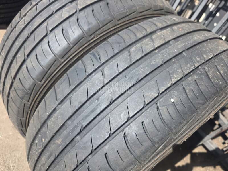 Falken 215/55 R17 Letnja