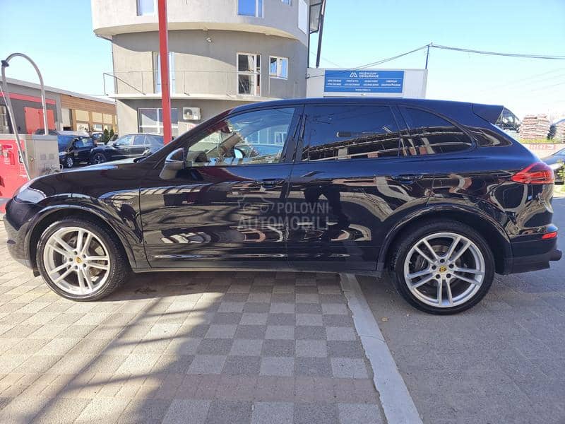 Porsche Cayenne 3.0 DIESEL PLATINUM