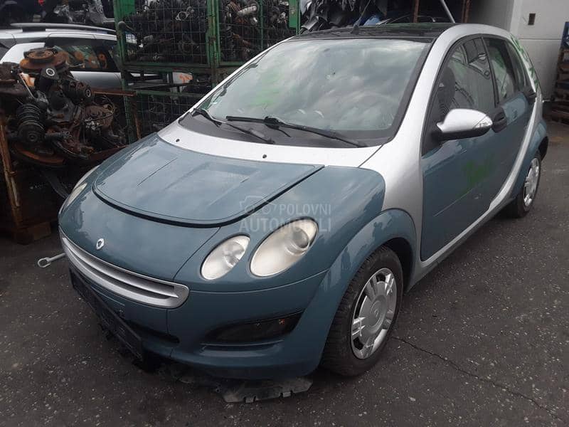 Smart ForFour 2006 -  kompletan auto u delovima