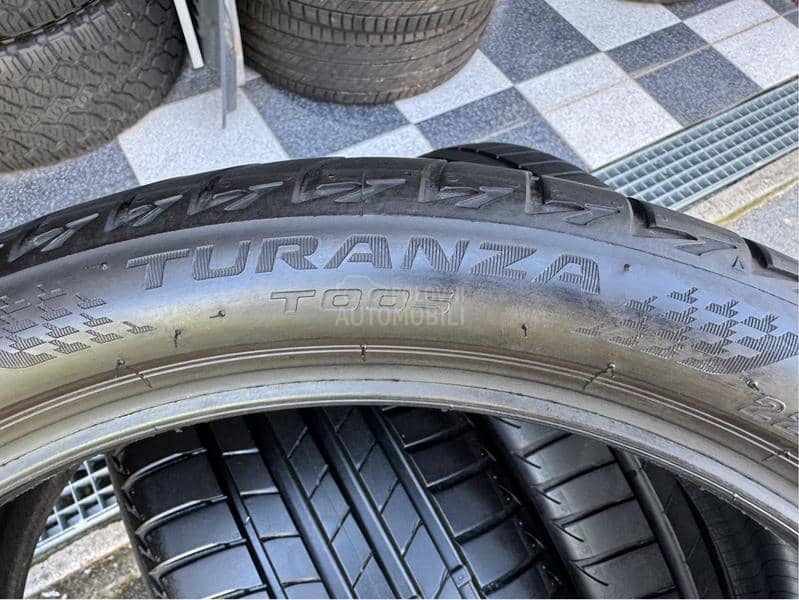 Bridgestone 225/40 R19 Letnja