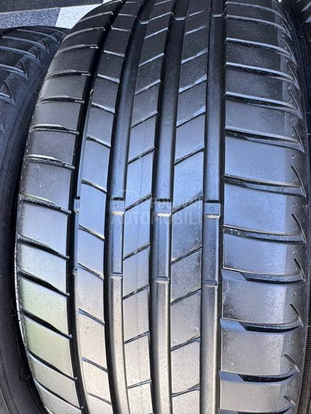 Bridgestone 225/40 R19 Letnja