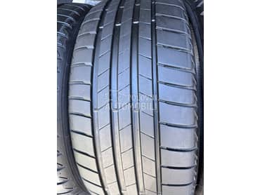 Bridgestone 225/40 R19 Letnja