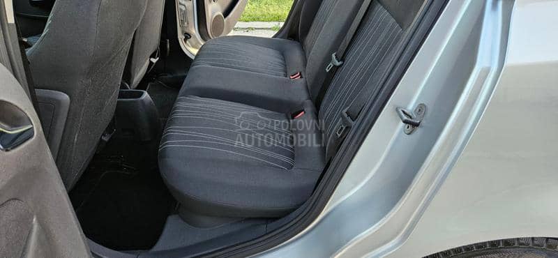 Opel Corsa D 1.2 b