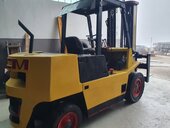 TCM FD 40  7.6 t  CH Kamatsu