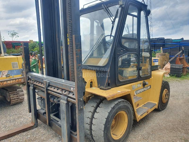 TCM FD 40  7.6 t  CH Kamatsu